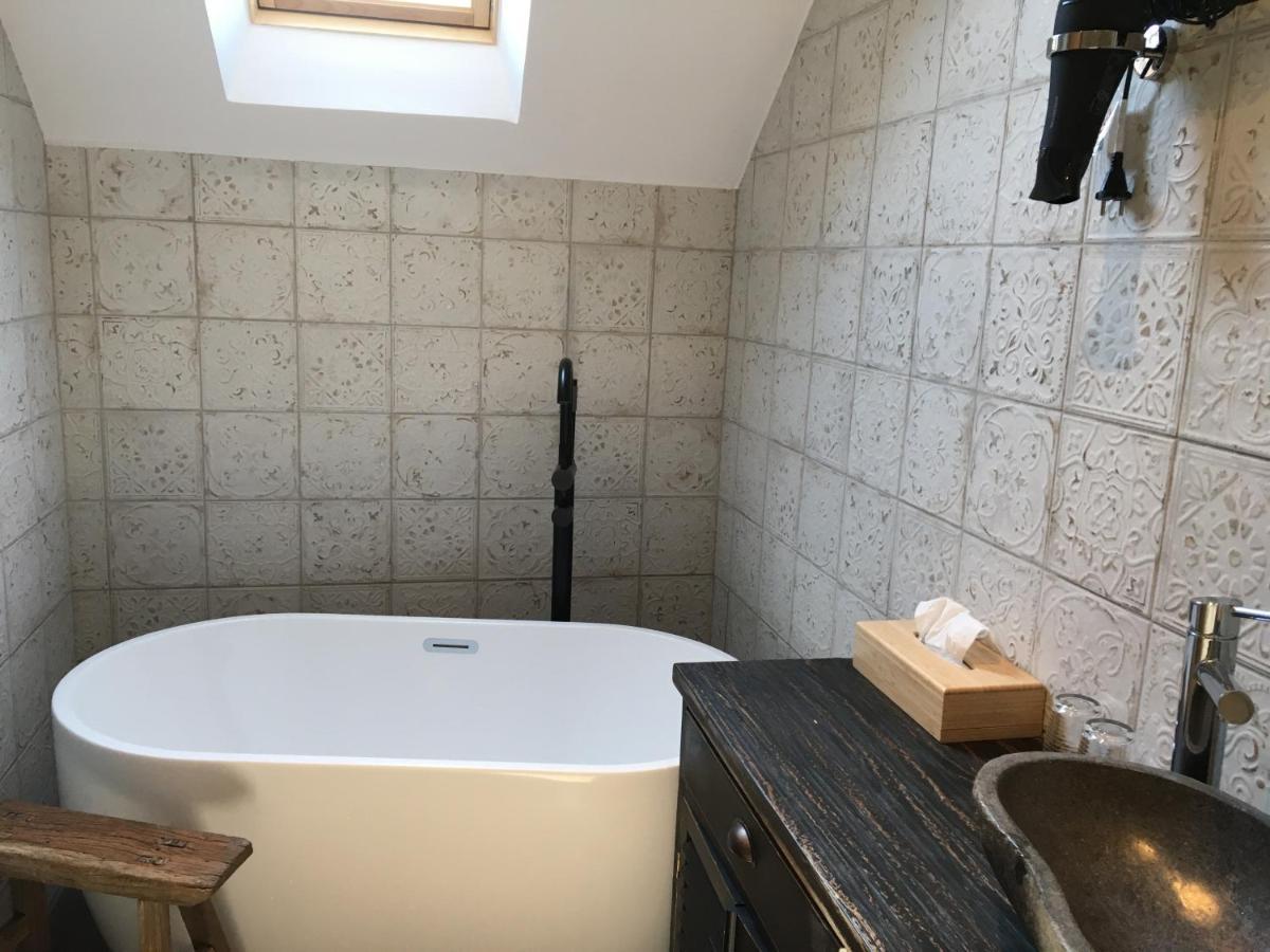 Saint-Amand-Mont-Rond Boutique Hotel B&B Fleurie المظهر الخارجي الصورة